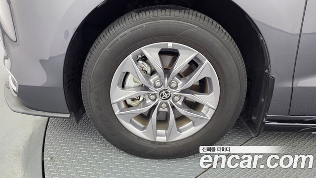 Toyota Sienna 4-го поколения 2.5 Hybrid AWD - фото 4
