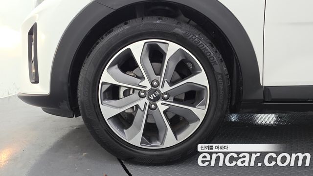 Kia Stonic 1.4 Prestige - фото 4