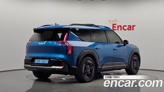 Kia EV9 Long Range 4WD GT Line - фото 0