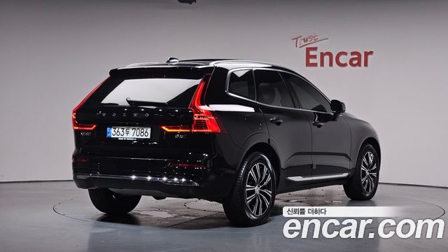 Volvo XC60 2-го поколения B5 Inscription - фото 0