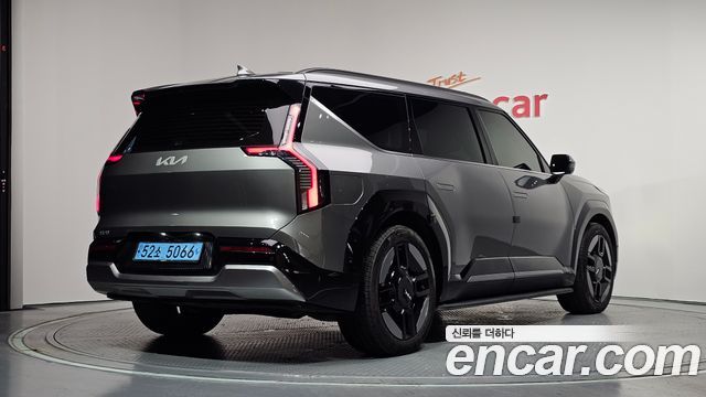 Kia EV9 Long Range 4WD Earth - фото 1