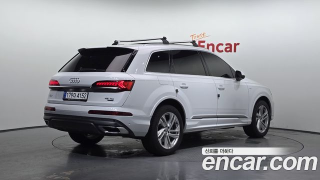 Audi Q7 45 TDI Quattro Premium - фото 1