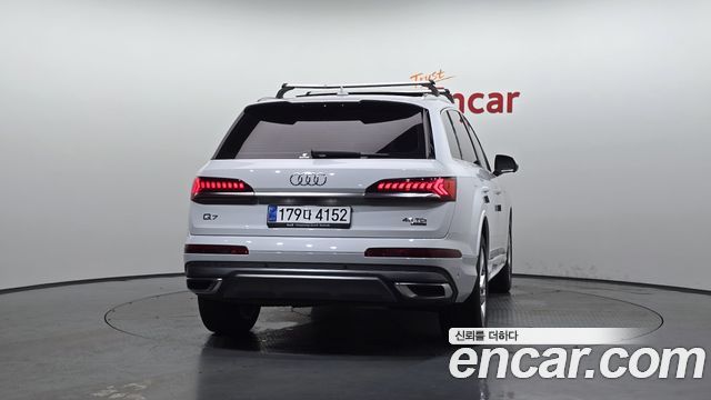 Audi Q7 45 TDI Quattro Premium - фото 3