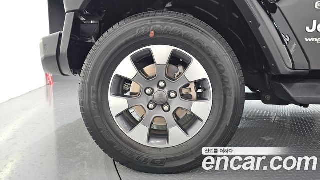 Jeep Wrangler JL 2.0 Overland 4Door - фото 4