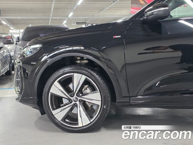 Audi Q5 40 TFSI Quattro S Line - фото 4