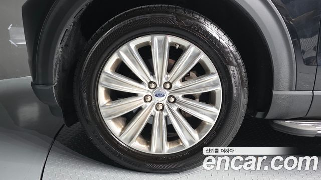 Ford Explorer 6-го поколения 2.3 LimIted 4WD - фото 4