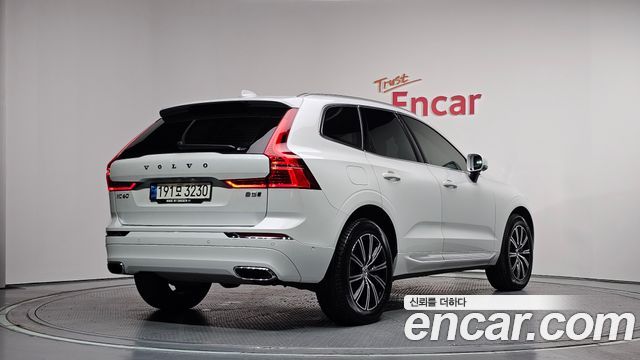 Volvo XC60 2-го поколения D5 Inscription - фото 1