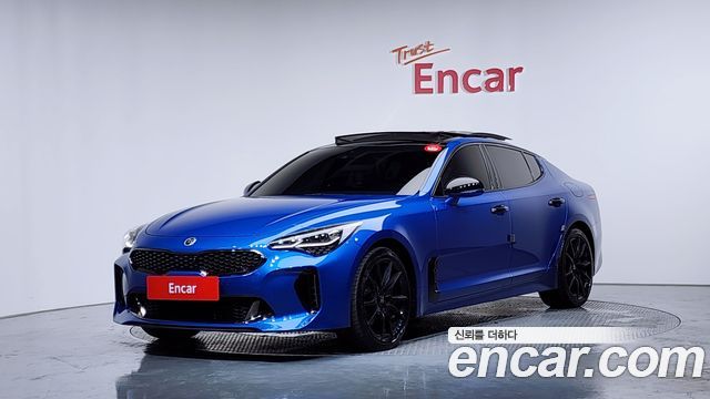 Kia Stinger 2.0 Turbo AWD Platinum - фото 0