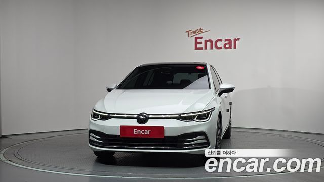 Volkswagen Golf 8-го поколения 2.0 TDI Prestige - фото 2