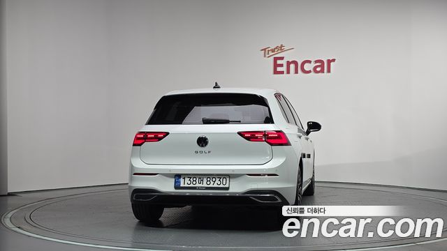Volkswagen Golf 8-го поколения 2.0 TDI Prestige - фото 3
