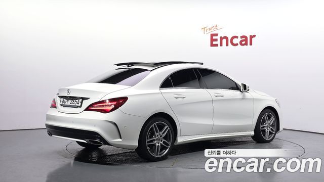 Mercedes-Benz CLA-Class C117 CLA220 AMG Line - фото 1