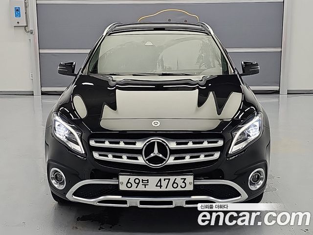 Mercedes-Benz GLA-Class X156 GLA220 - фото 0