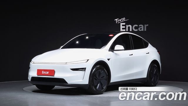 Tesla Model Y RWD - фото 0