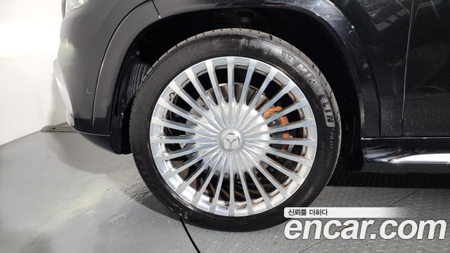 Mercedes-Benz GLS-Class X167 Maybach GLS600 4MATIC - фото 4