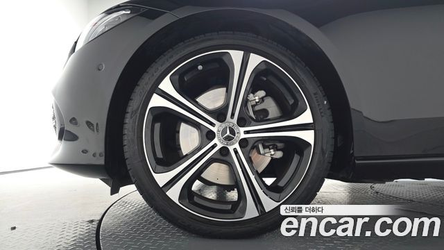 Mercedes-Benz C-Class W206 C300 4MATIC Avantgarde - фото 3