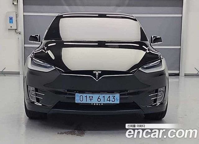 Tesla Model X Long Range - фото 1