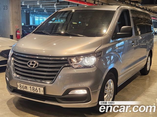 Hyundai Starex Новый Van 5-Seater Smart - фото 0