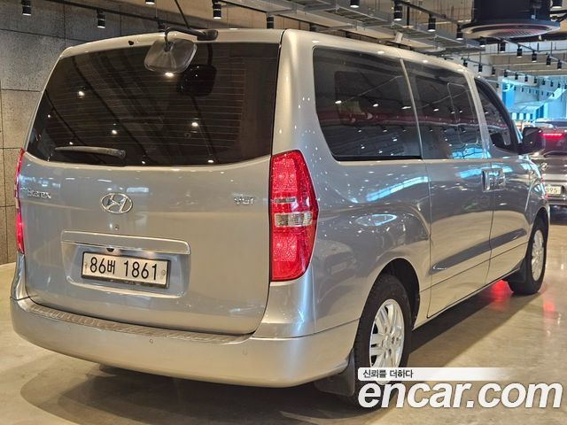 Hyundai Starex Новый Van 5-Seater Smart - фото 1