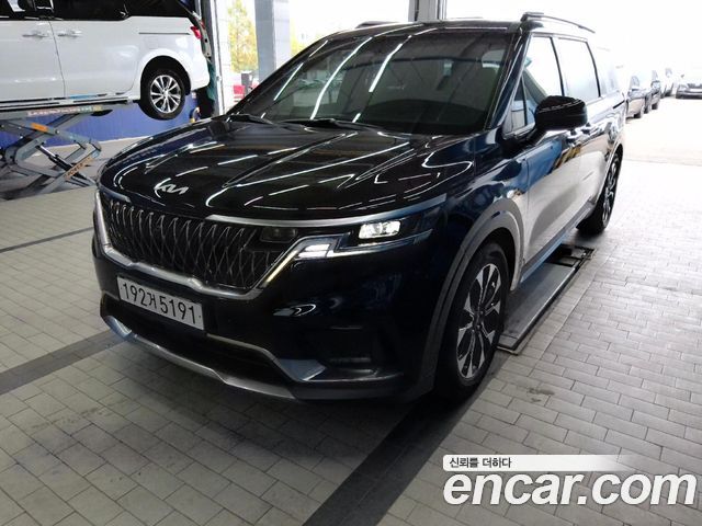 Kia Carnival Новый 4-го поколения Gasoline 9-Seater Signature - фото 0