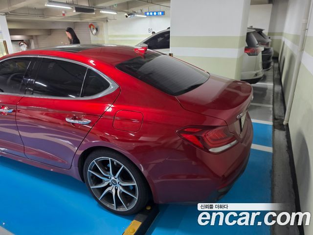 Genesis G70 2.0T AWD Elite - фото 1