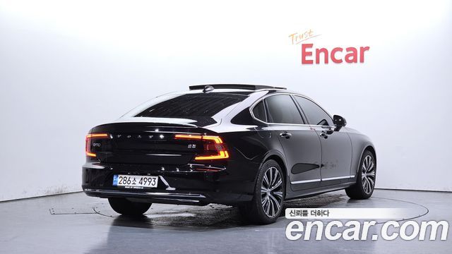 Volvo S90 B5 Ultra Bright - фото 0