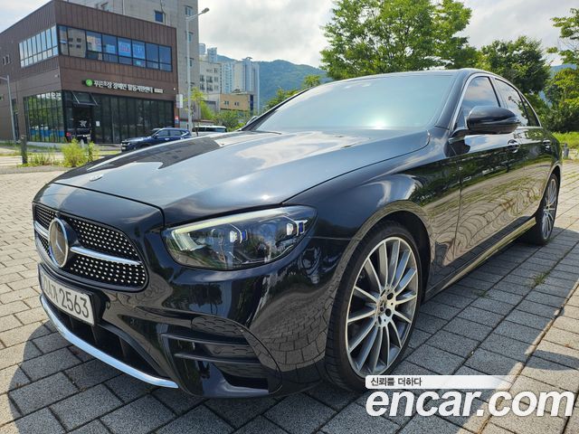 Mercedes-Benz E-Class W213 E350 4MATIC AMG Line - фото 1