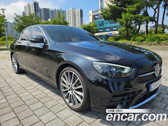 Mercedes-Benz E-Class W213 E350 4MATIC AMG Line - фото 2