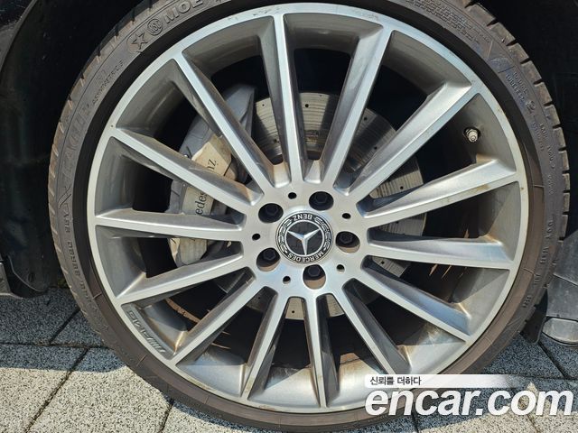 Mercedes-Benz E-Class W213 E350 4MATIC AMG Line - фото 3