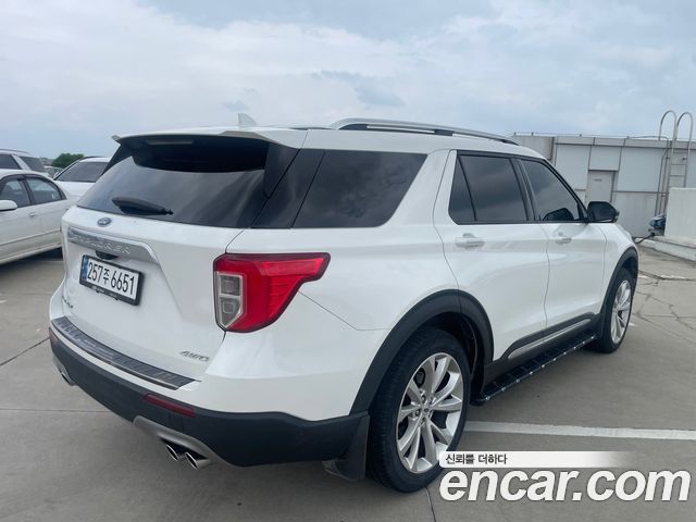 Ford Explorer 6-го поколения 3.0 Platinum 4WD - фото 4