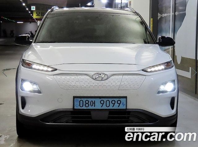 Hyundai Kona Premium - фото 1