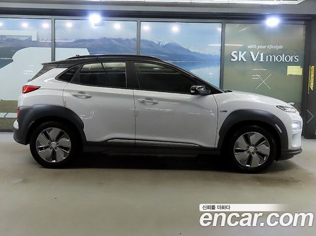 Hyundai Kona Premium - фото 2