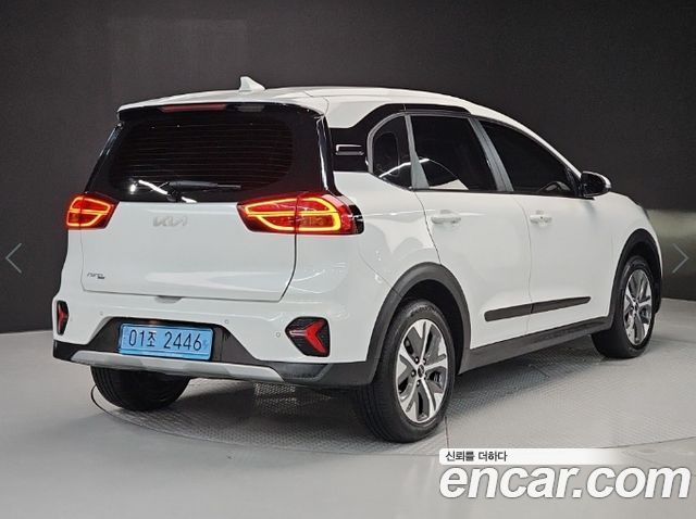 Kia Niro Plus Earth - фото 3
