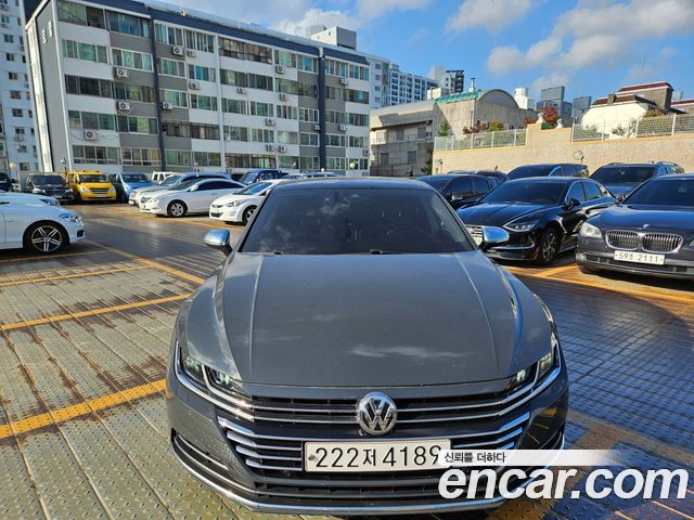 Volkswagen Arteon 2.0 TDI Premium - фото 0