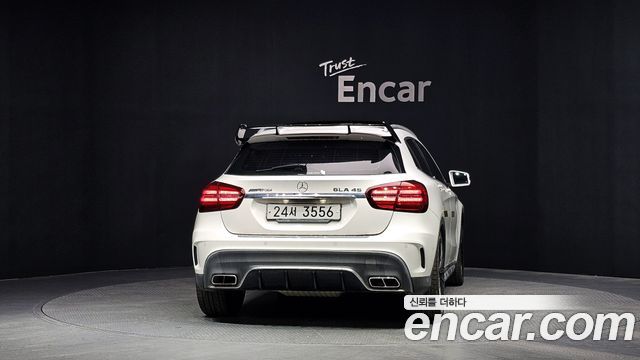 Mercedes-Benz GLA-Class X156 GLA45 AMG 4MATIC - фото 3