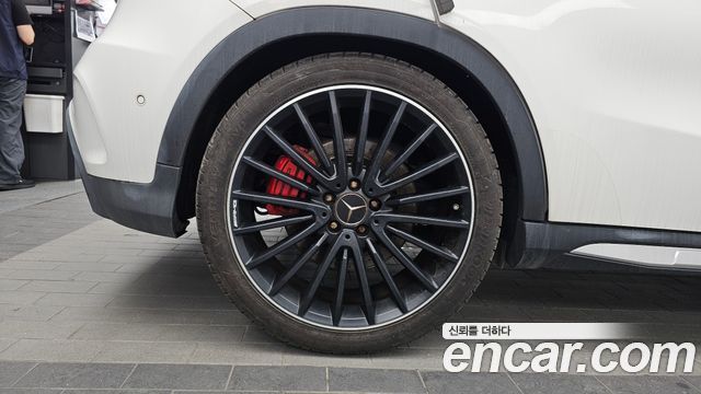 Mercedes-Benz GLA-Class X156 GLA45 AMG 4MATIC - фото 4