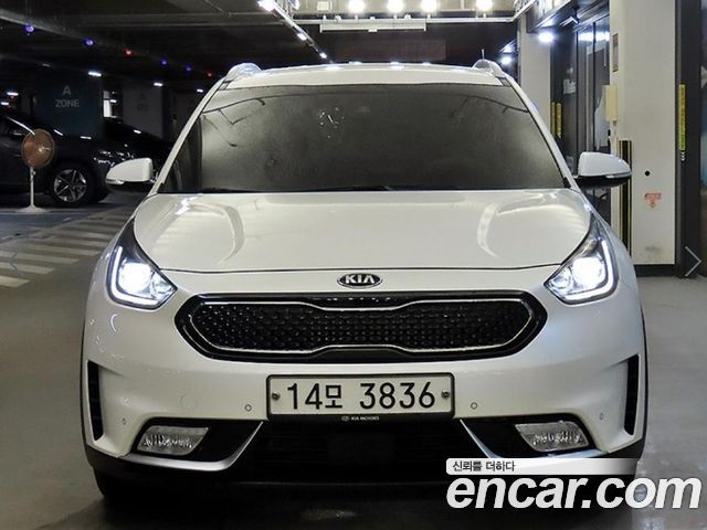 Kia Niro Noblesse - фото 1
