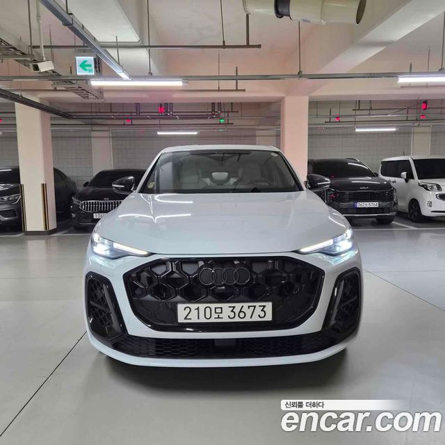 Audi Q5 45 TFSI Quattro Sportback S Line - фото 0
