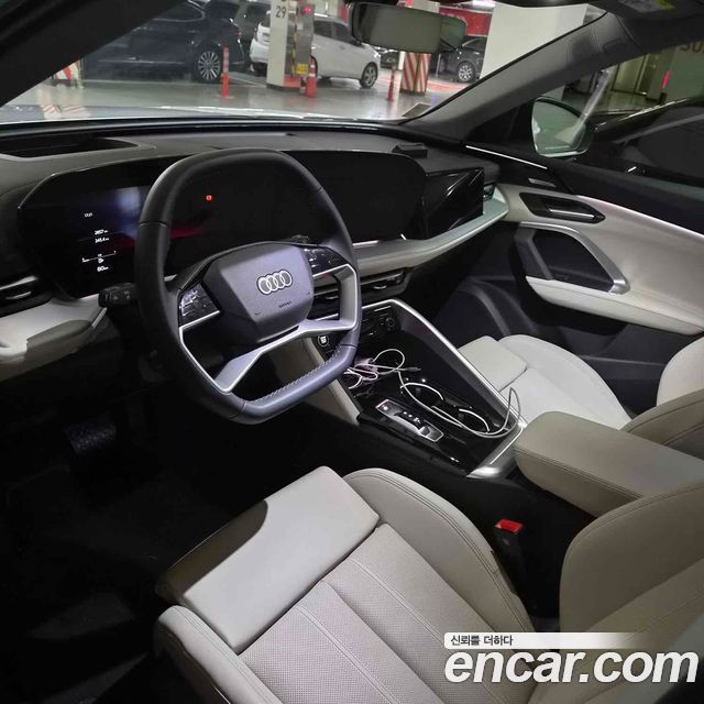 Audi Q5 45 TFSI Quattro Sportback S Line - фото 2