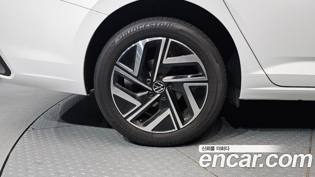 Volkswagen Jetta 7-го поколения 1.5 TSI Prestige - фото 4
