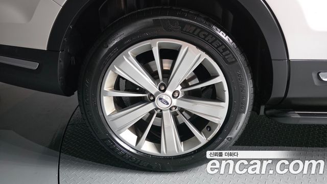 Ford Explorer 3.5 Limited 4WD 5th - фото 4