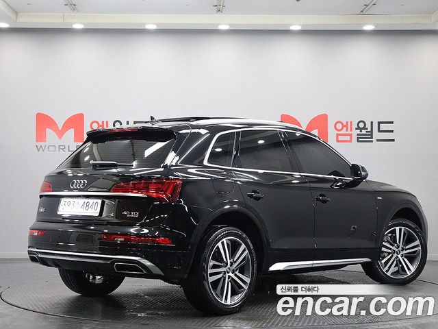 Audi Q5 FY 40 TDI Quattro Premium - фото 2