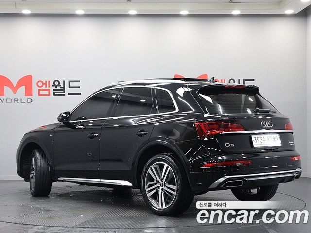 Audi Q5 FY 40 TDI Quattro Premium - фото 3