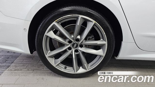 Audi A7 55 TFSI Quattro Premium - фото 4