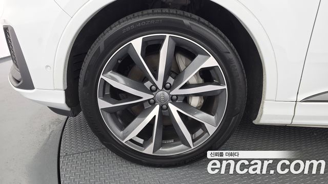 Audi Q7 50 TDI Quattro Premium - фото 4