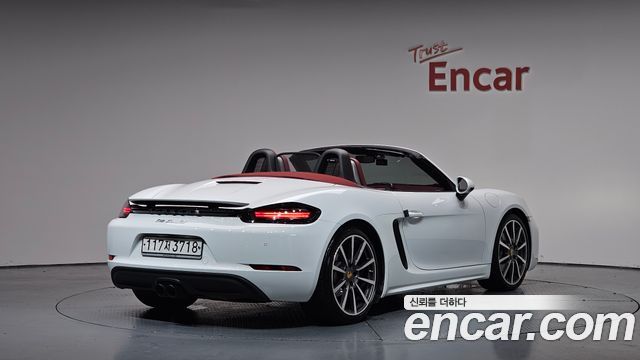 Porsche 718 Boxster 2.0 - фото 0