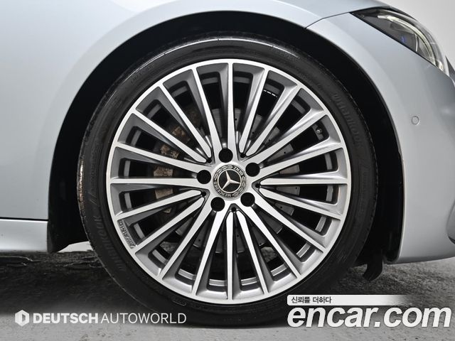 Mercedes-Benz C-Class W206 C300 4MATIC AMG Line - фото 4