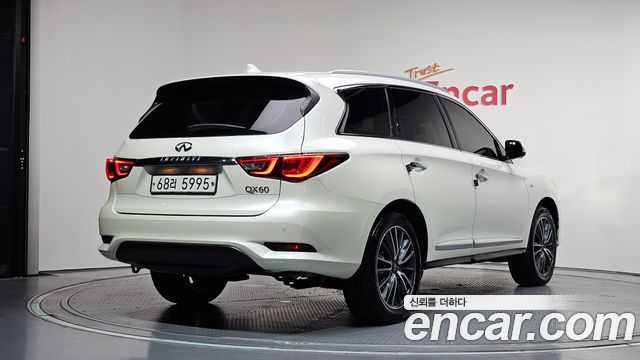 Infiniti QX60 3.5 AWD - фото 1