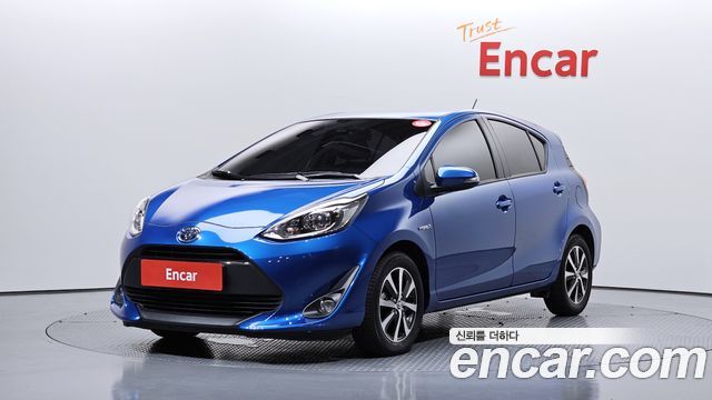 Toyota Prius 1.5 - фото 0