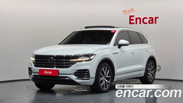 Volkswagen Touareg 3-го поколения 3.0 TDI Prestige - фото 0