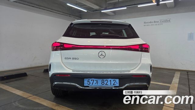 Mercedes-Benz EQA H243 EQA250 AMG Line - фото 1